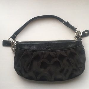 coach clutch wristlet